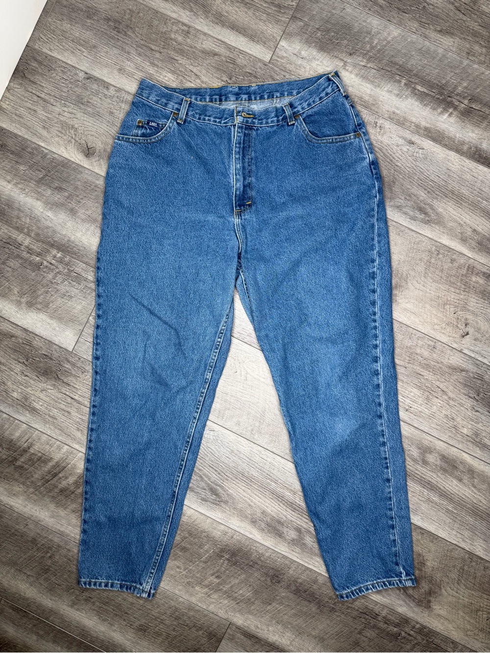 Lee Women’s Boyfriend Jeans Size 16, 34 x 28 in Medium Blue Wash